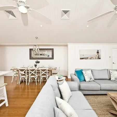 The Hamptons Beach House Near Dutchie'S Walk To Nelson Bay Exterior photo