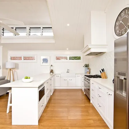 The Hamptons Beach House Near Dutchie'S Walk To Nelson Bay Exterior photo
